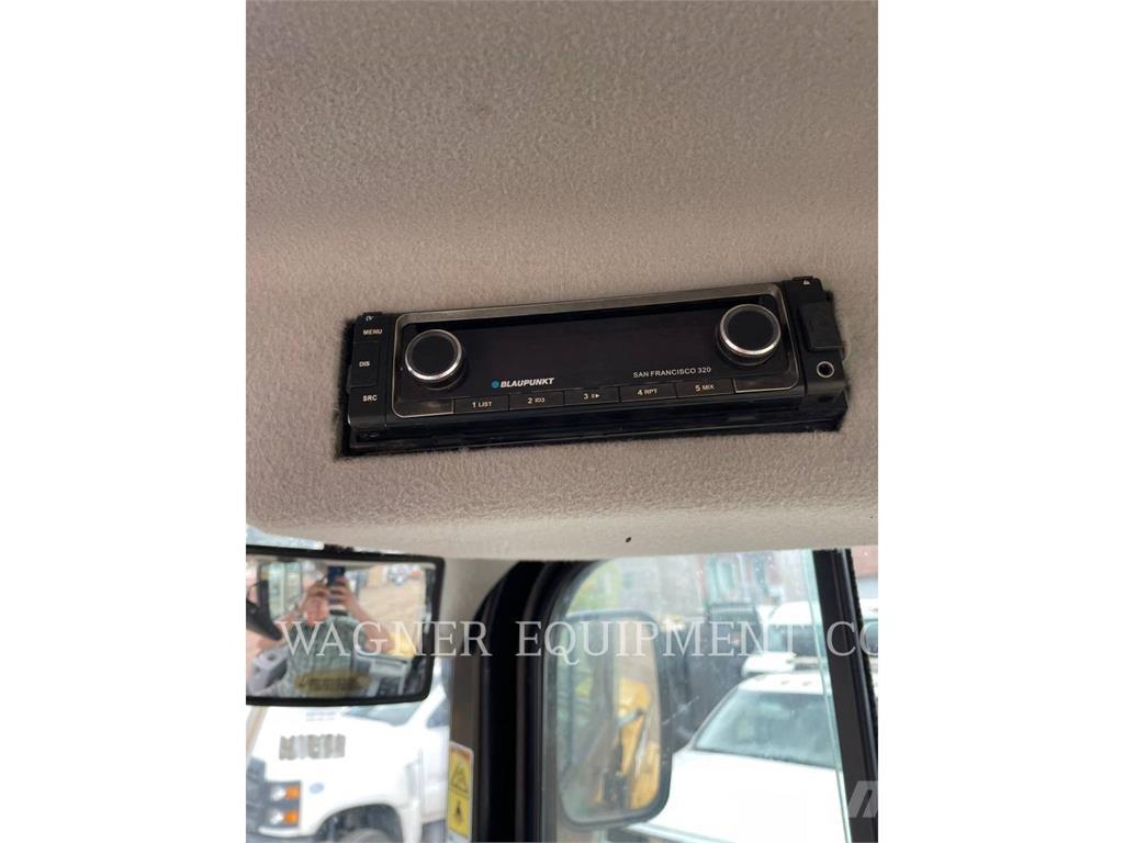 CAT 908M  휠로우더