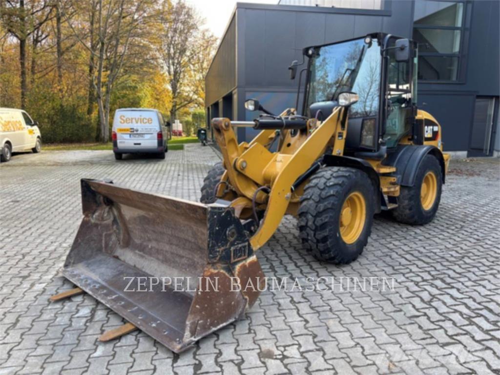 CAT 908M  휠로우더