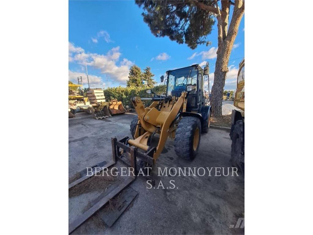 CAT 908M  휠로우더