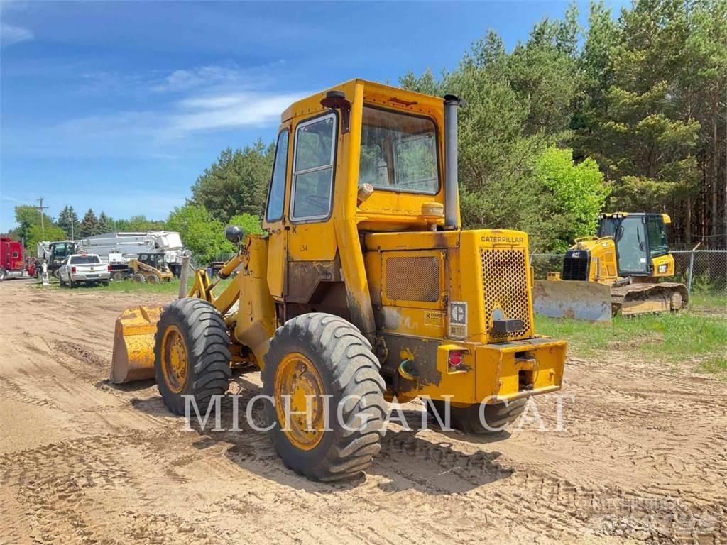 CAT 910  휠로우더