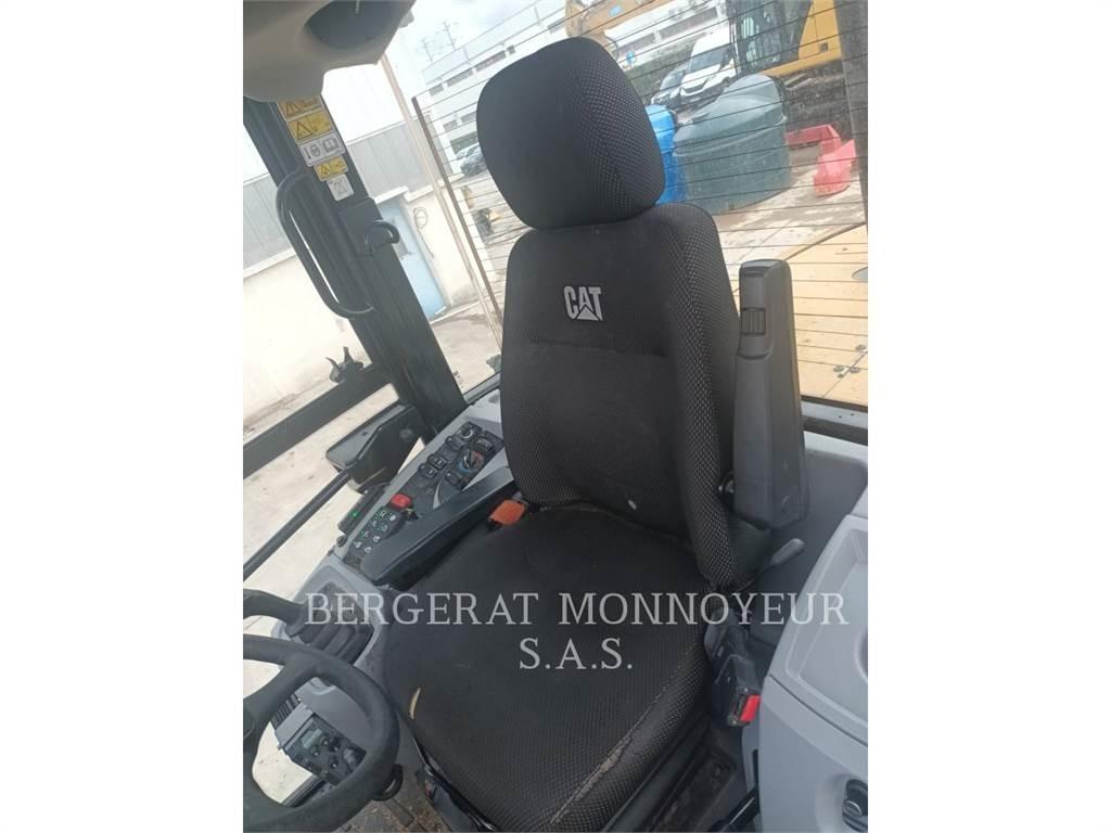 CAT 914M  휠로우더