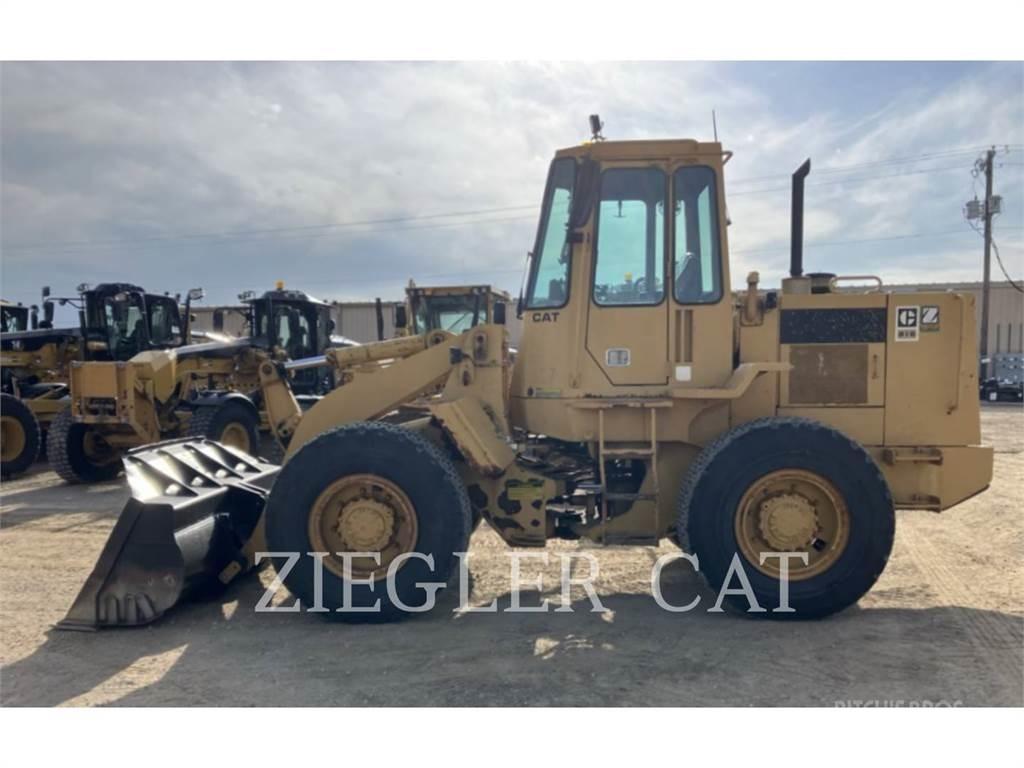 CAT 916  휠로우더