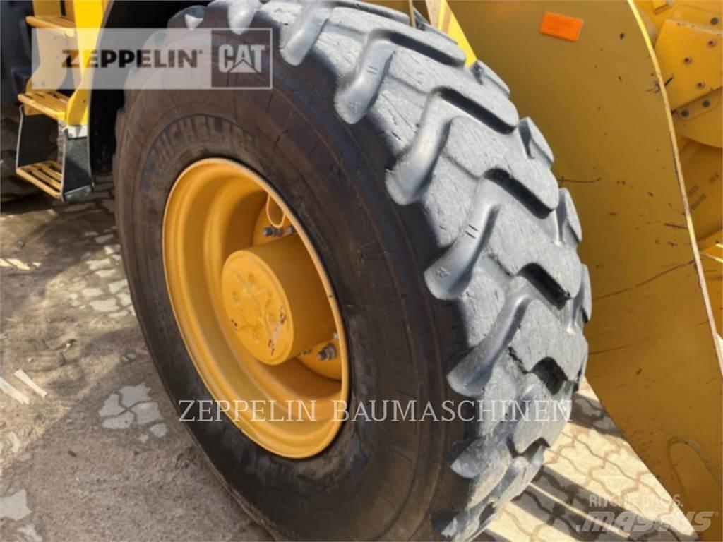 CAT 918M  휠로우더