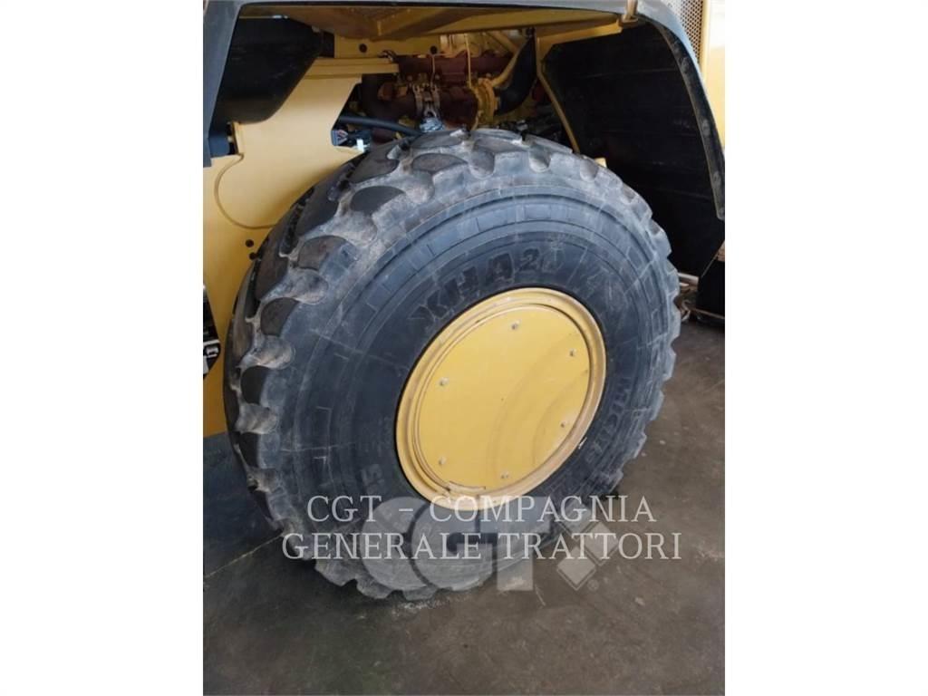 CAT 926M  휠로우더