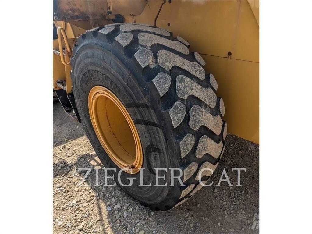 CAT 926M  휠로우더