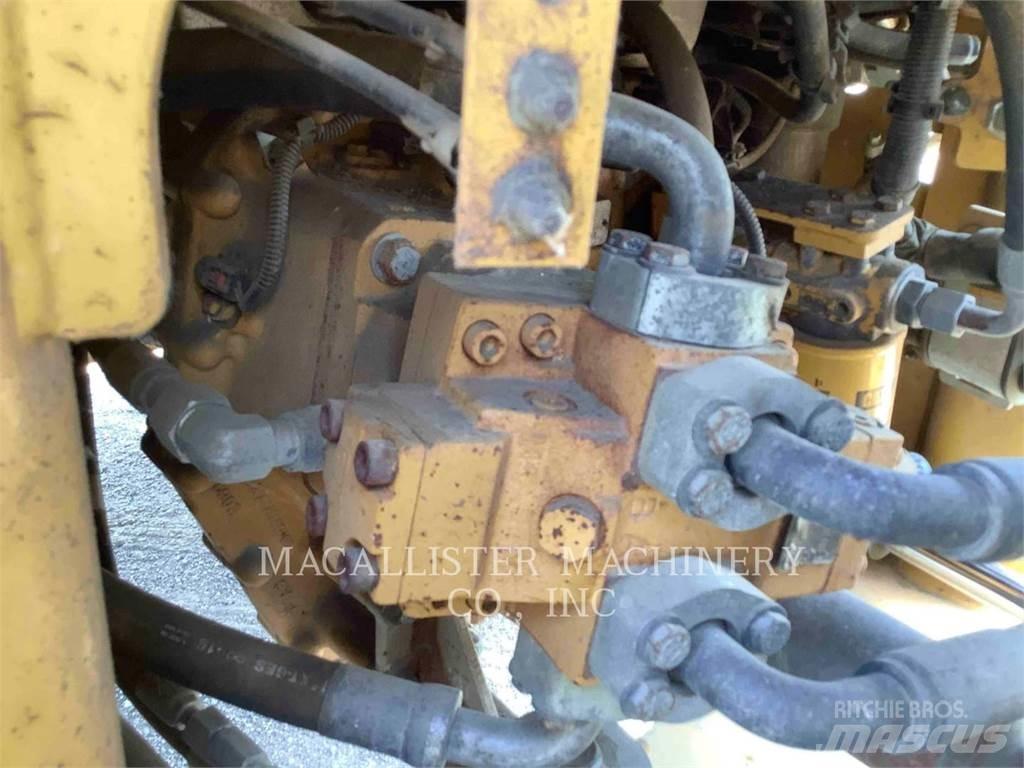 CAT 926M  휠로우더