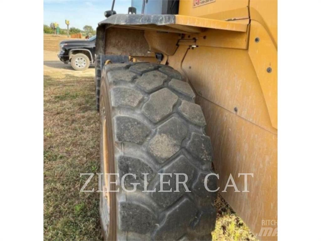 CAT 926M  휠로우더