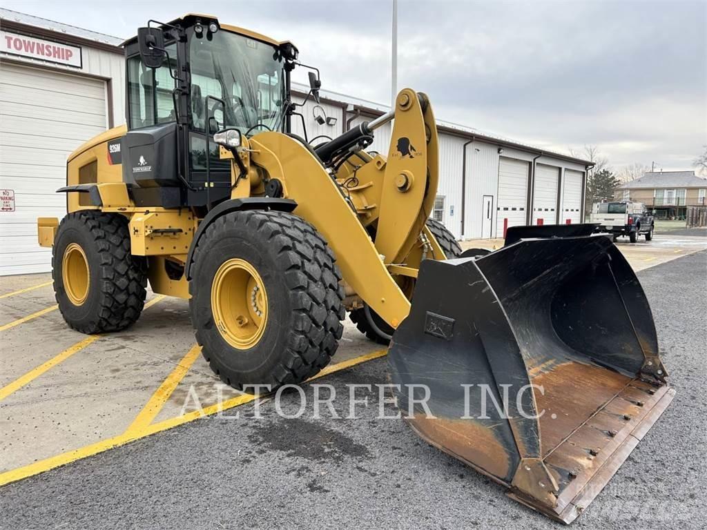 CAT 926M  휠로우더