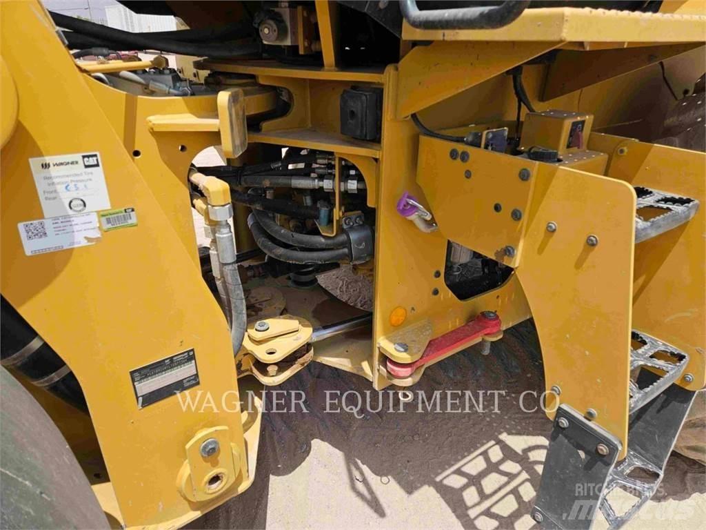 CAT 926M  휠로우더