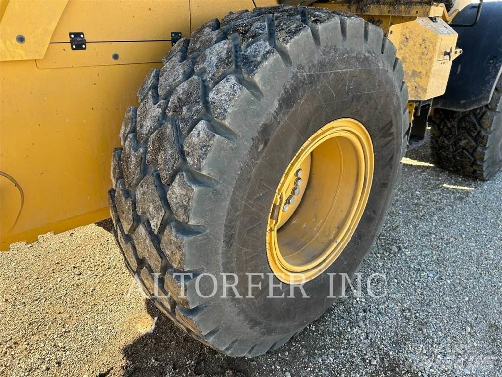 CAT 926M  휠로우더