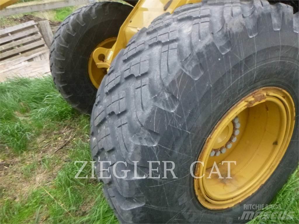 CAT 926M  휠로우더