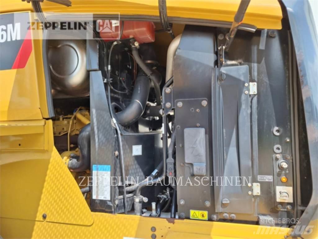 CAT 926M  휠로우더