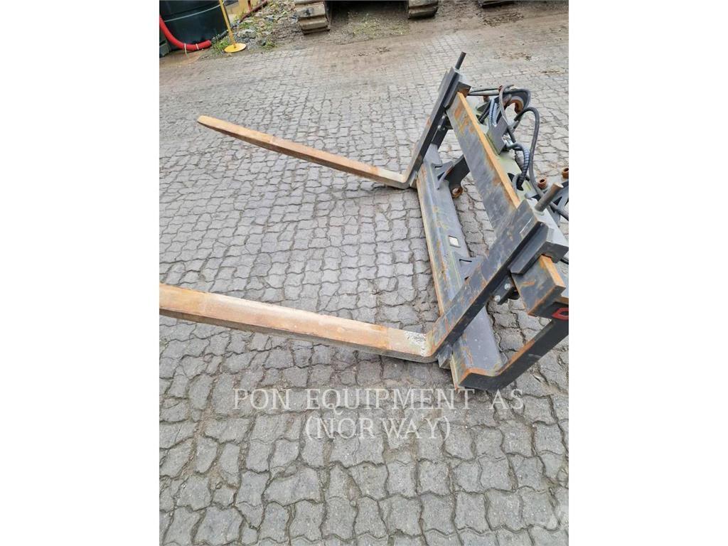 CAT 926M  휠로우더