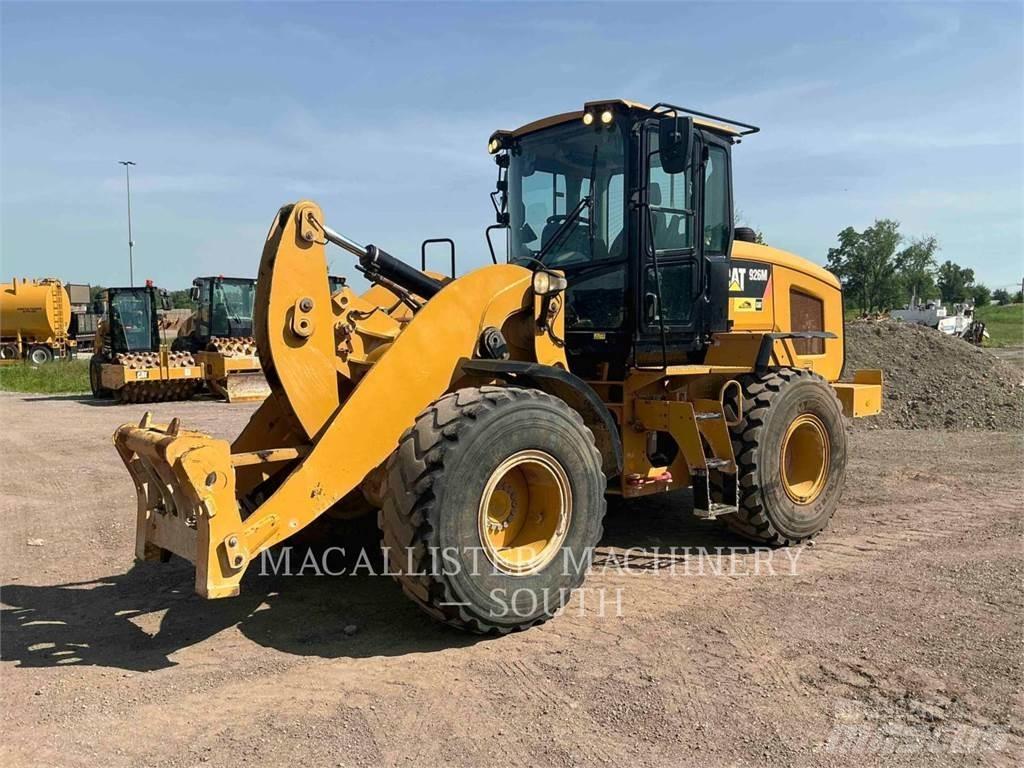 CAT 926M  휠로우더