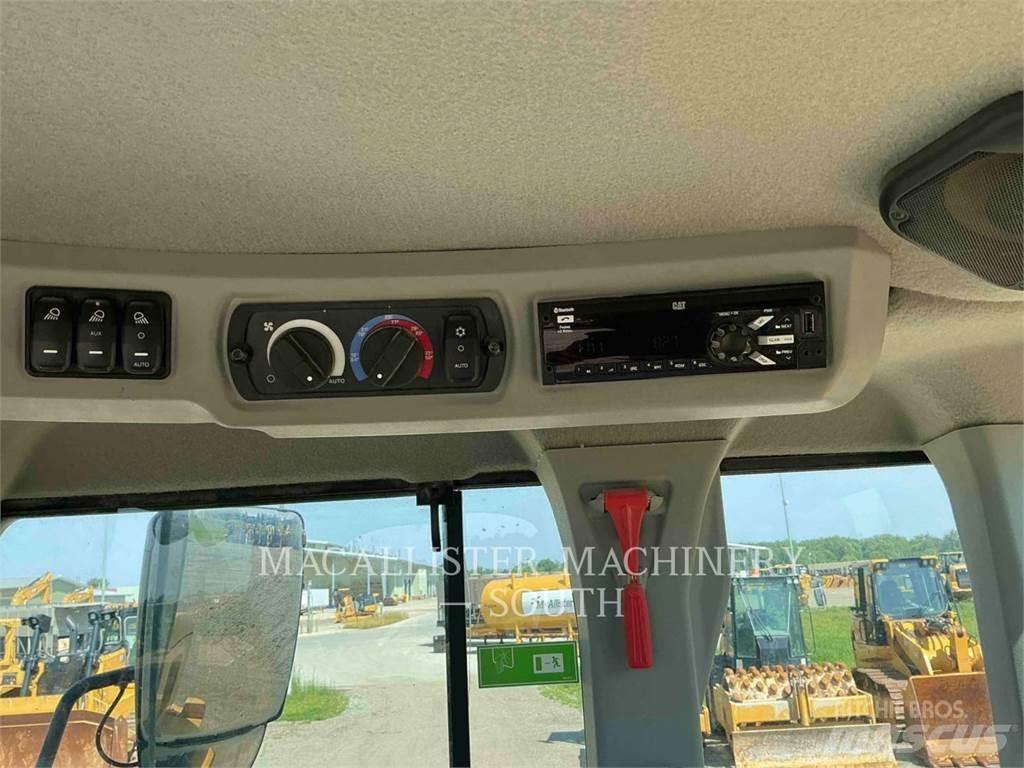 CAT 926M  휠로우더