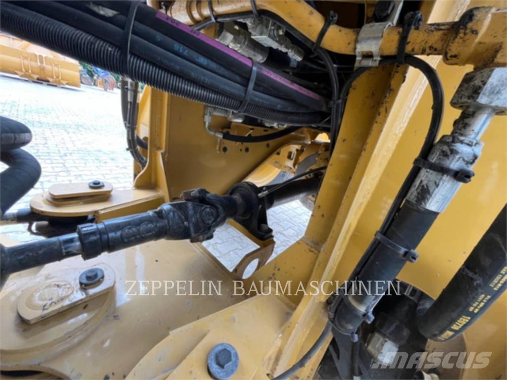 CAT 926M  휠로우더
