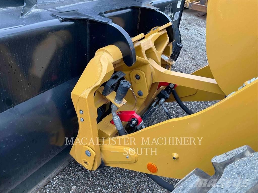 CAT 926M  휠로우더