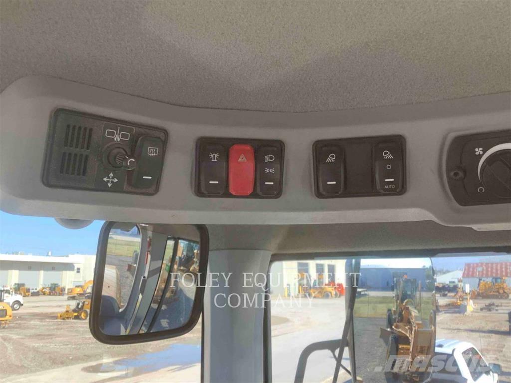 CAT 926M  휠로우더