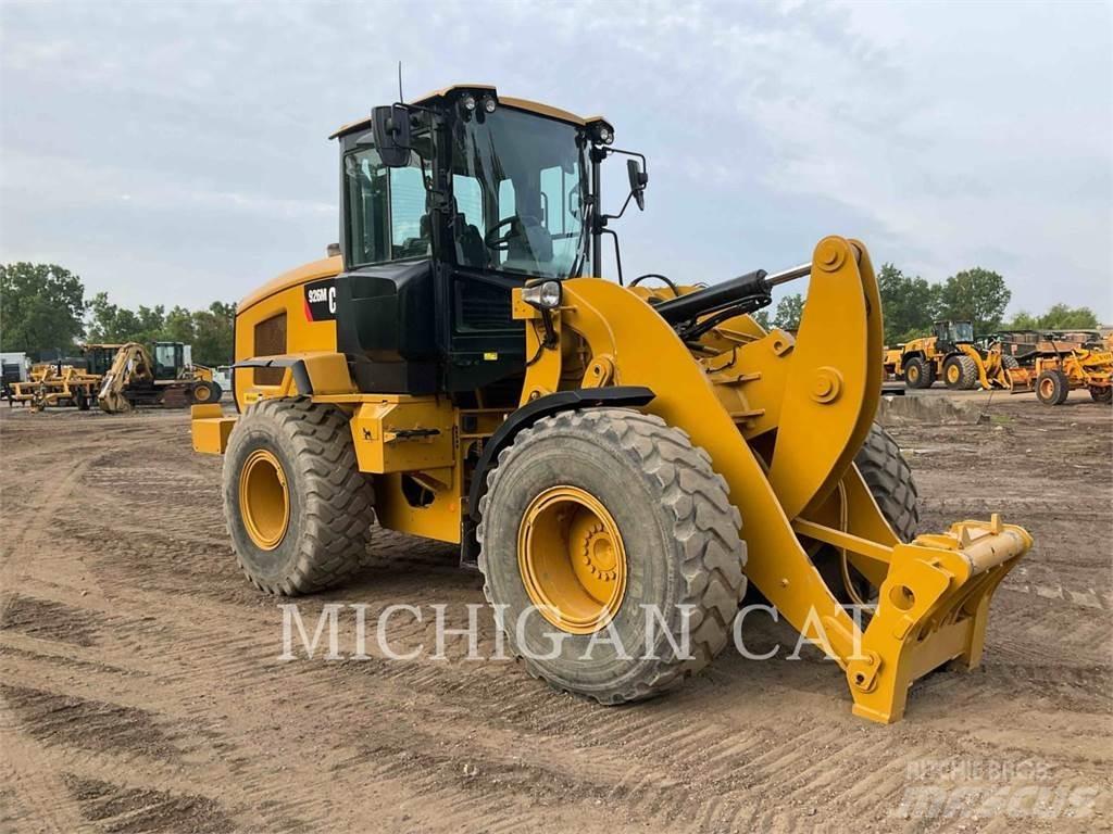 CAT 926M 3RQ  휠로우더