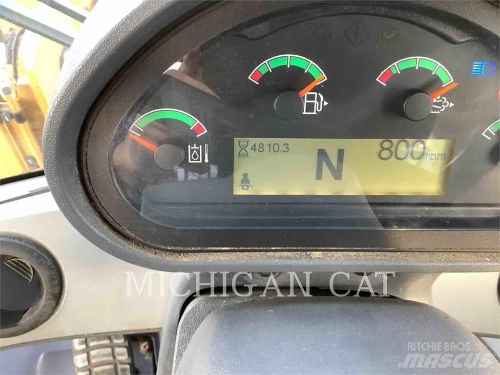 CAT 926M Q  휠로우더