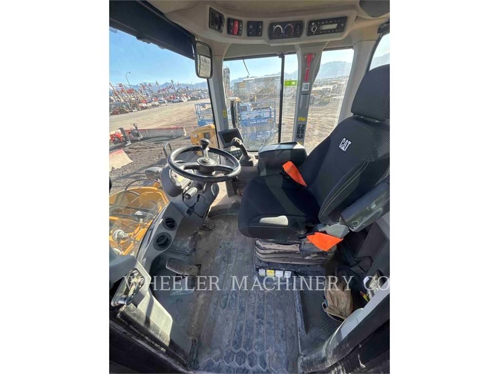 CAT 926M QC  휠로우더
