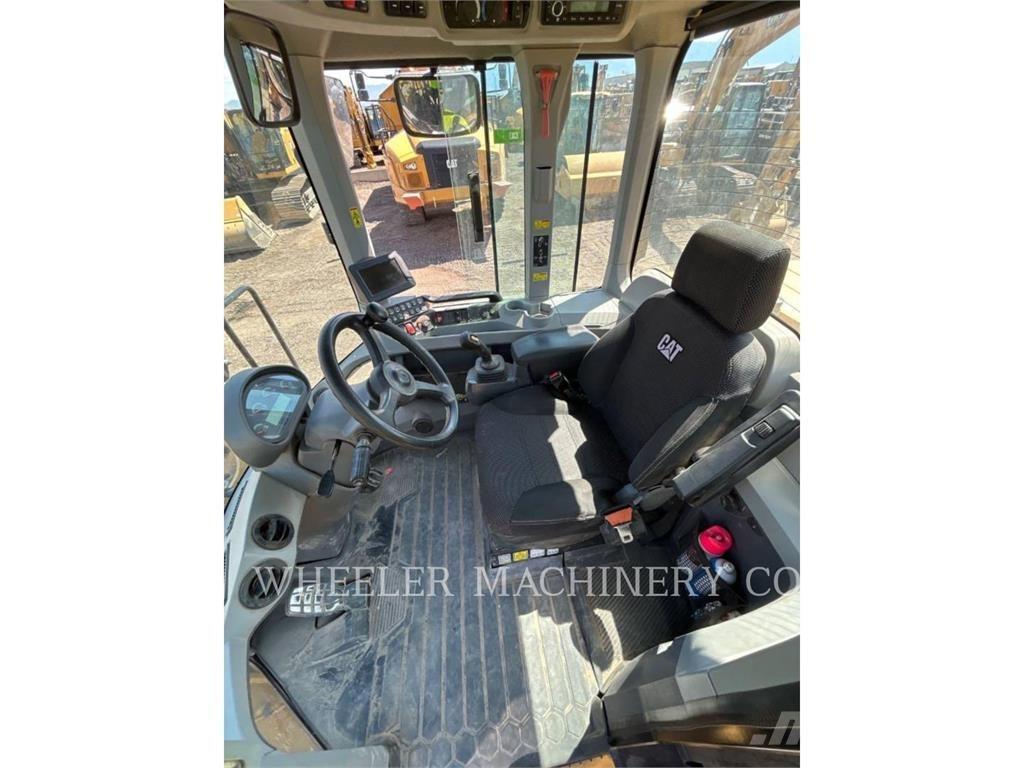 CAT 926M QC  휠로우더