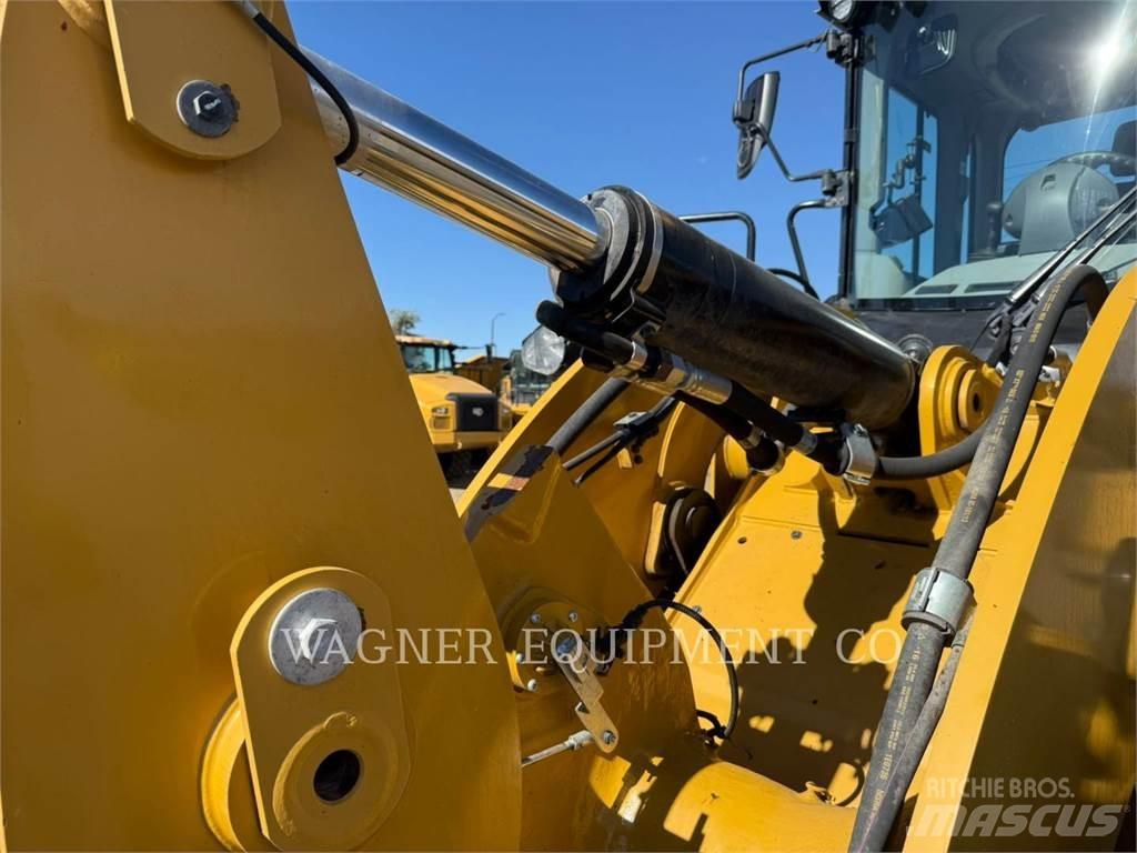CAT 930M  휠로우더