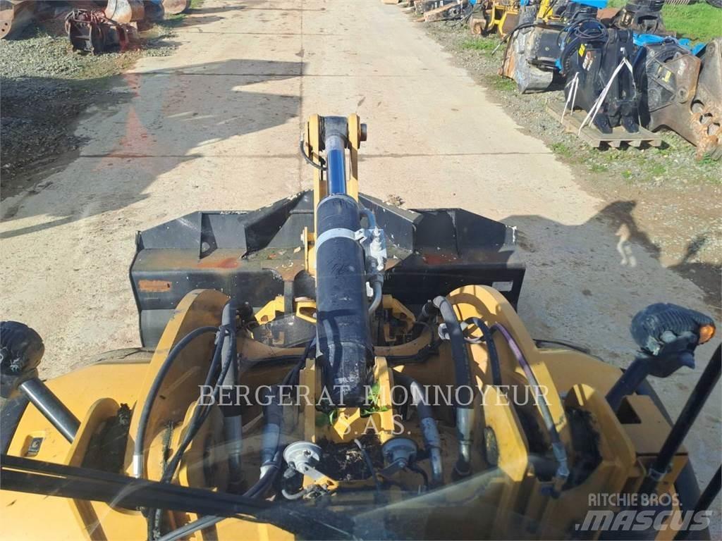 CAT 930M  휠로우더