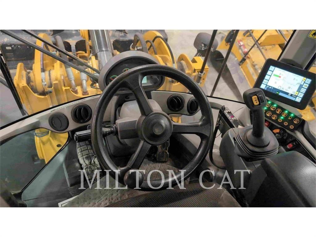 CAT 930M  휠로우더