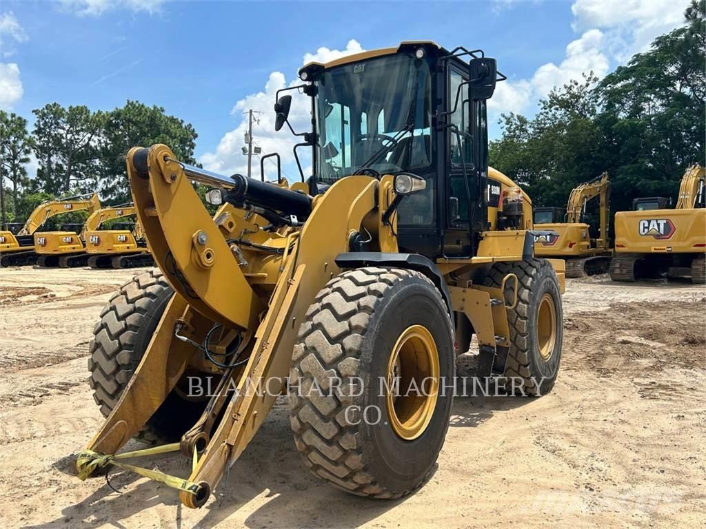 CAT 930M  휠로우더