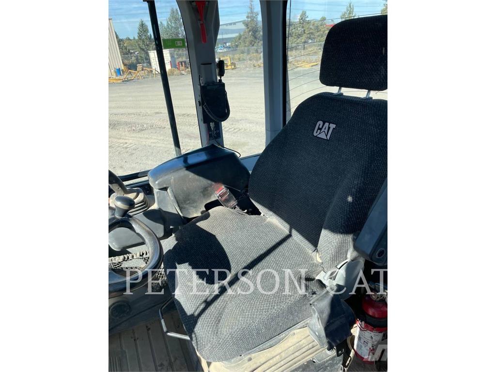 CAT 930M  휠로우더