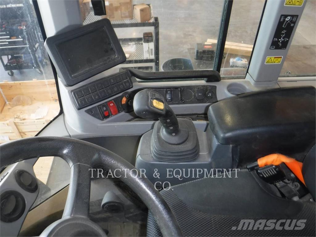 CAT 930M  휠로우더