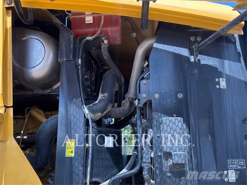 CAT 930M  휠로우더