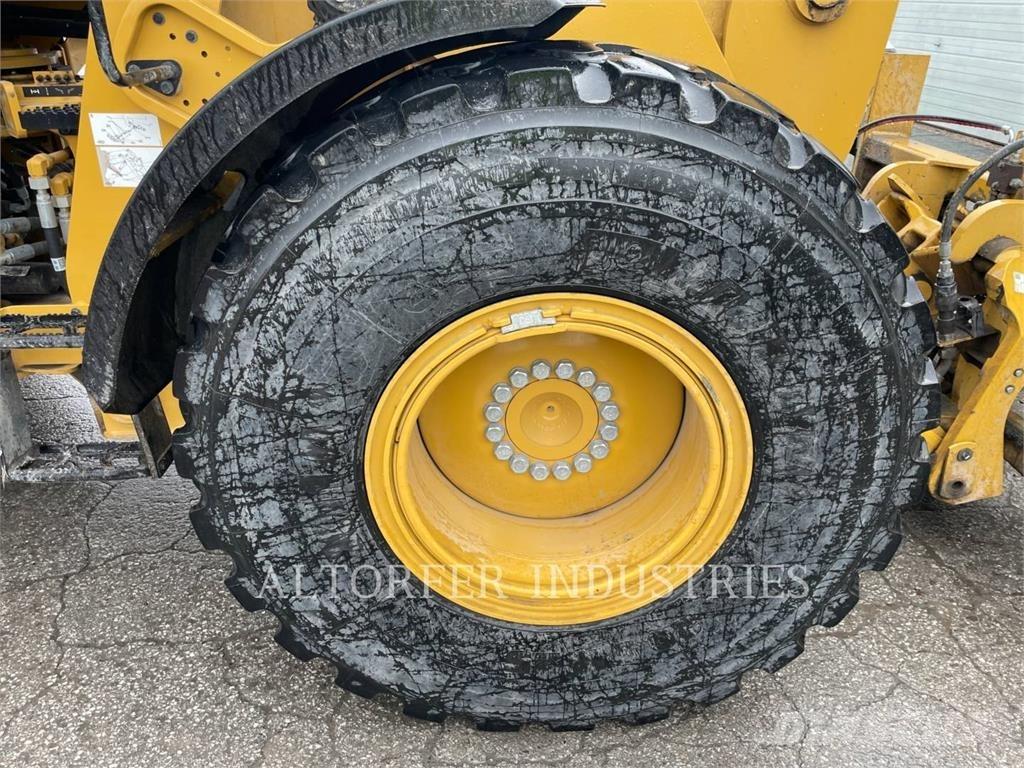 CAT 930M  휠로우더