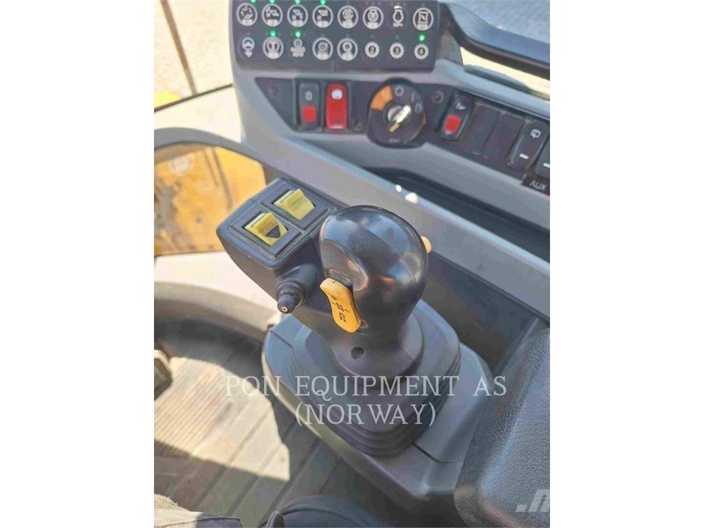 CAT 930M  휠로우더