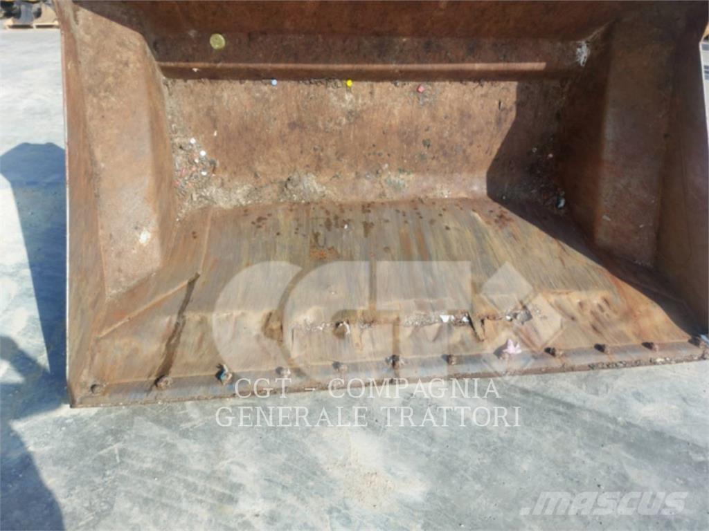 CAT 930M  휠로우더