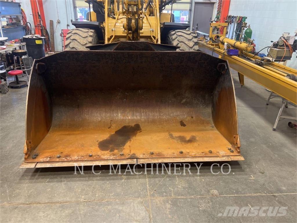 CAT 930M  휠로우더