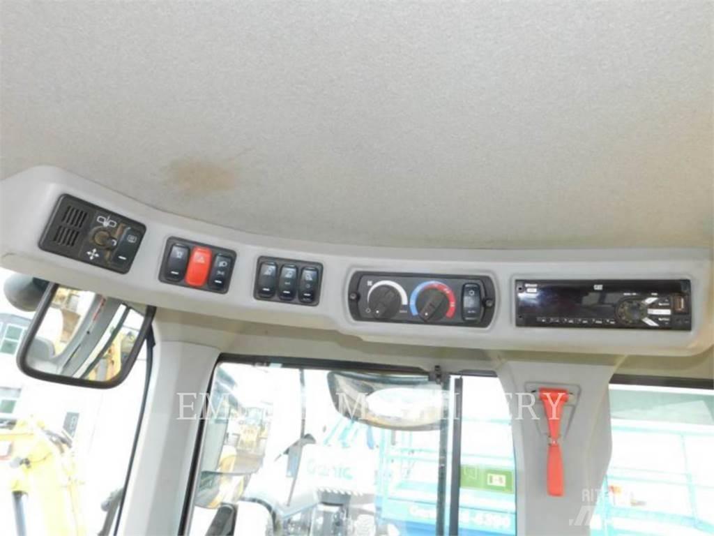 CAT 930M FC  휠로우더