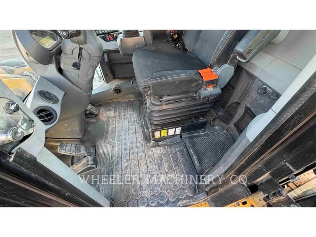 CAT 930M QC  휠로우더
