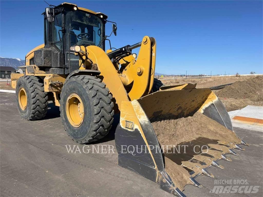 CAT 938  휠로우더