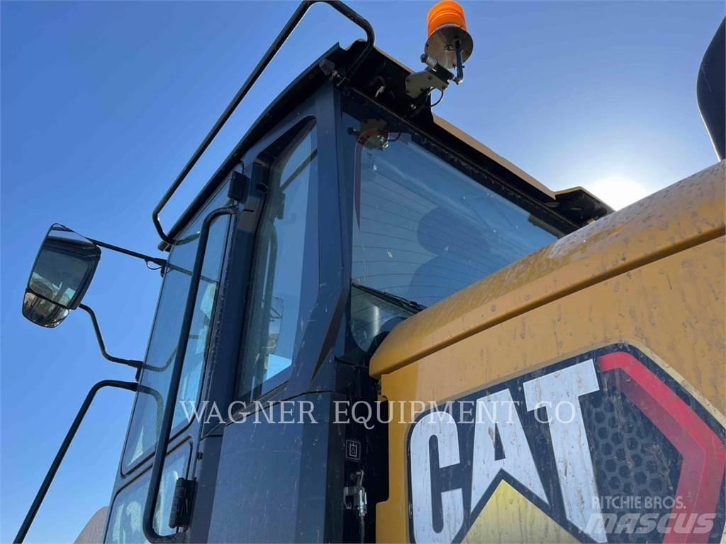 CAT 938  휠로우더