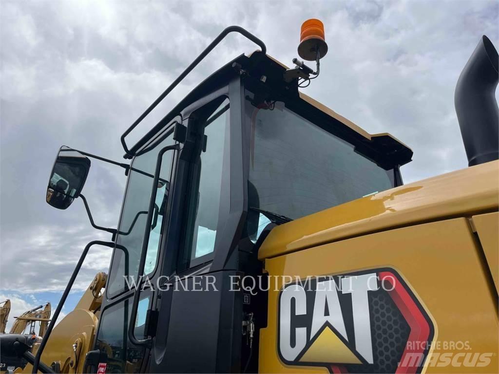 CAT 938  휠로우더
