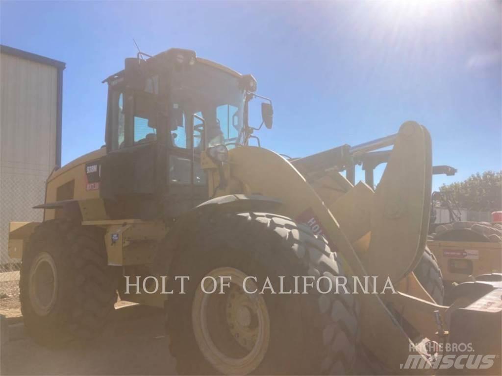 CAT 938  휠로우더