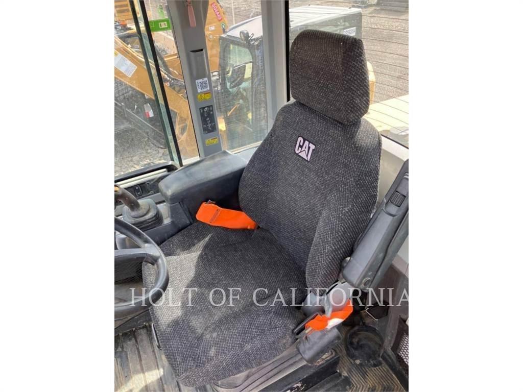 CAT 938  휠로우더