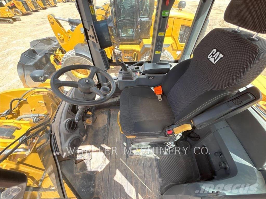 CAT 938 QC  휠로우더
