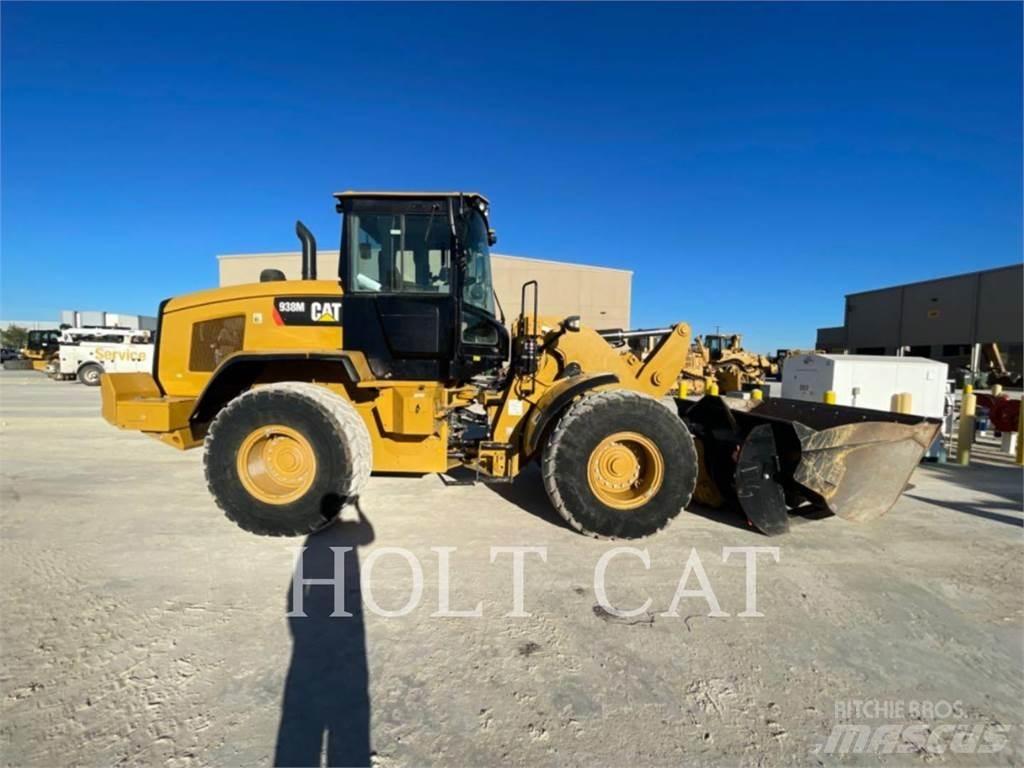 CAT 938M  휠로우더