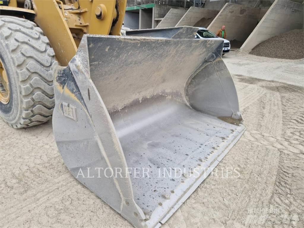 CAT 938M  휠로우더