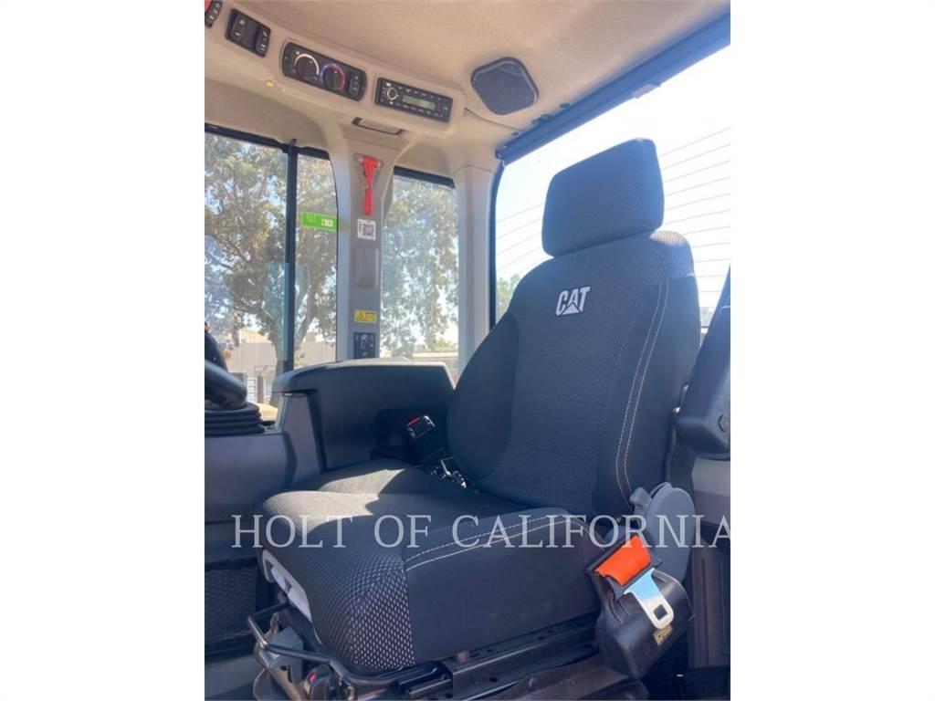CAT 938M  휠로우더