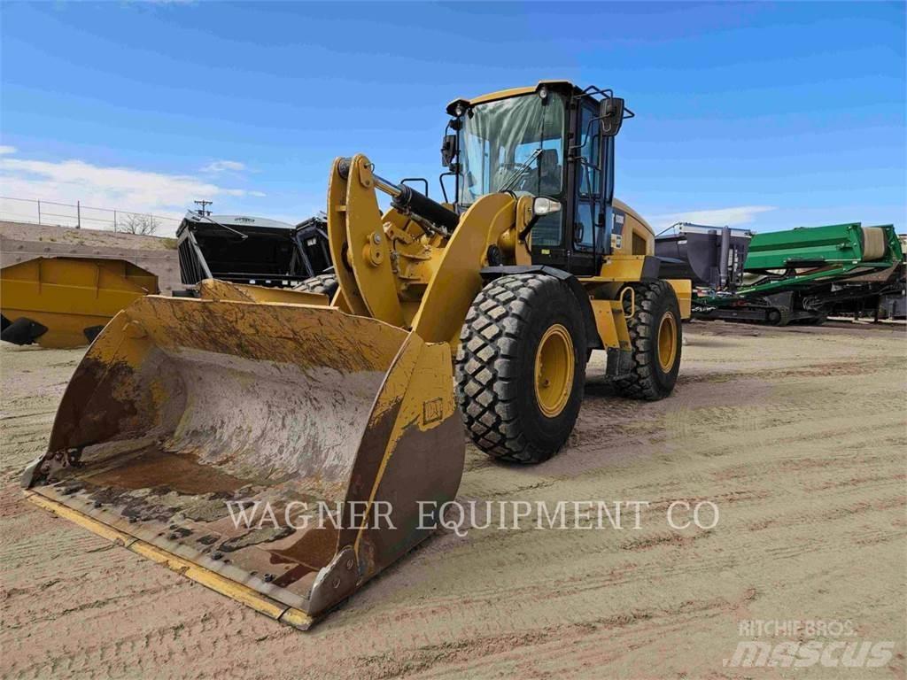 CAT 938M  휠로우더