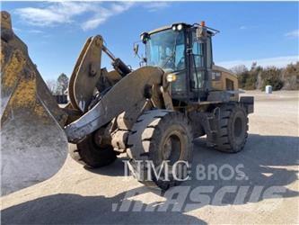 CAT 938M  휠로우더